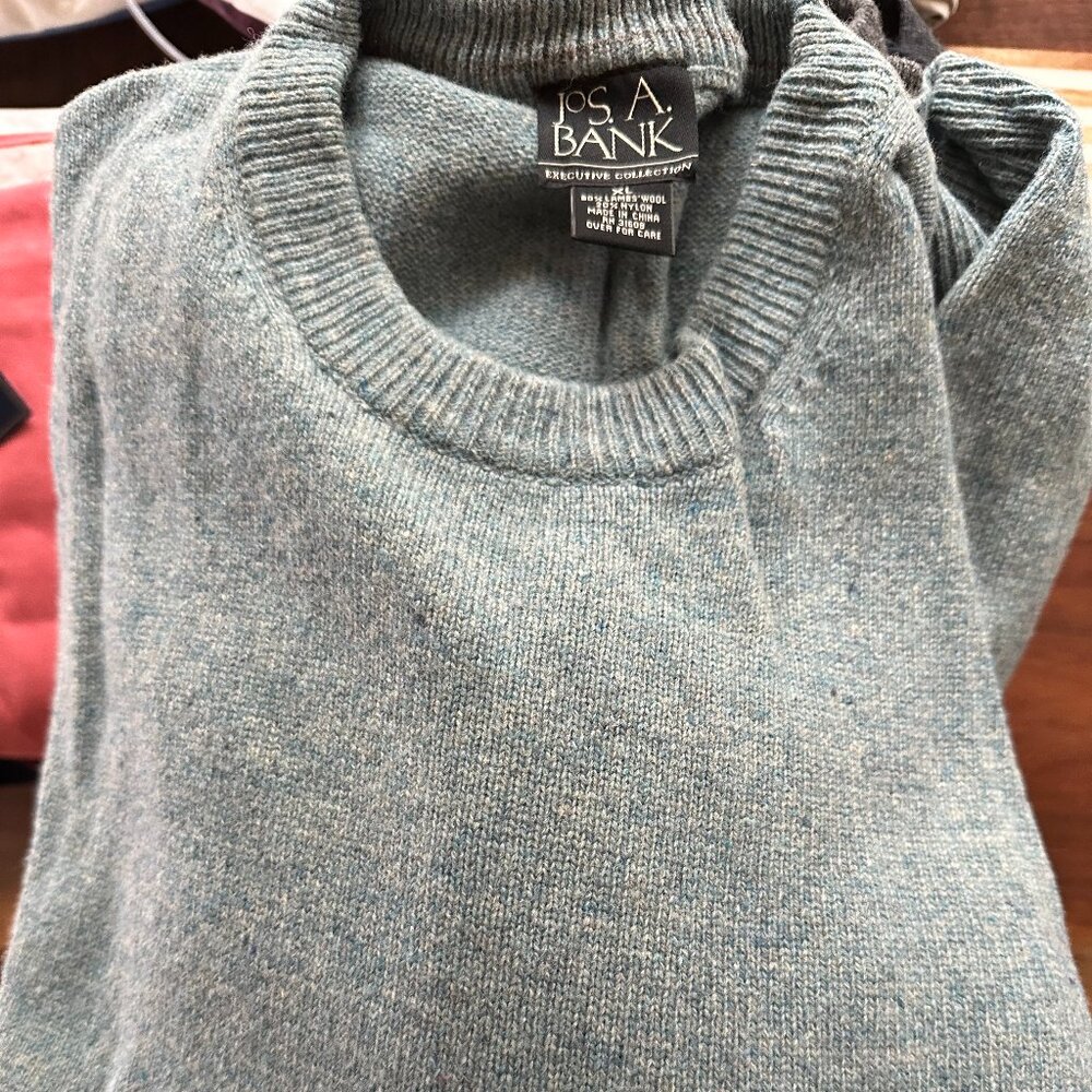 Jos. A. Banks Lambs Wool Sweater size XL